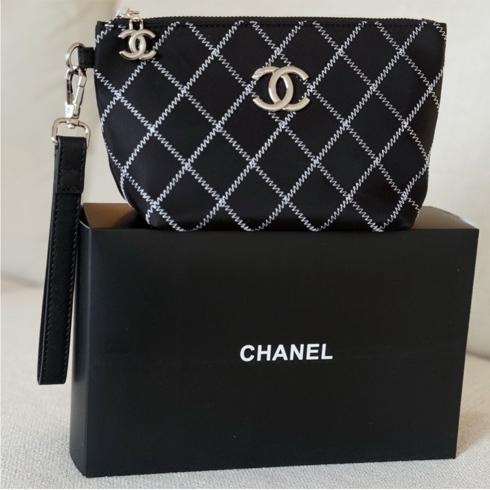 Chanel Black Quilted Women's Pouch